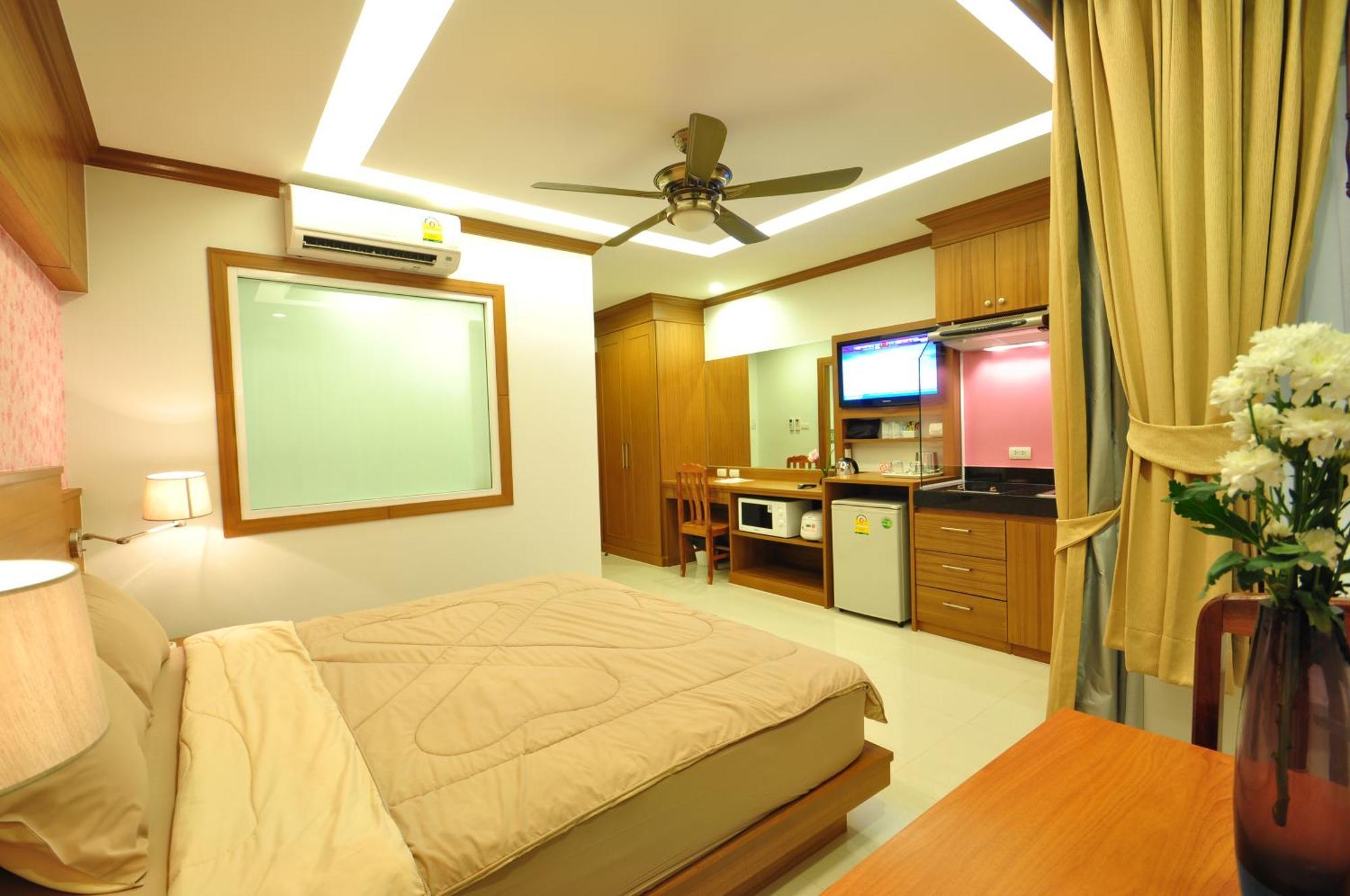 Green Harbor Hotel & Service Apartment Patong Εξωτερικό φωτογραφία